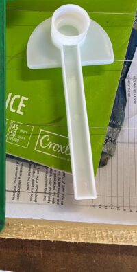 BOTTLE FEEDER WHITE